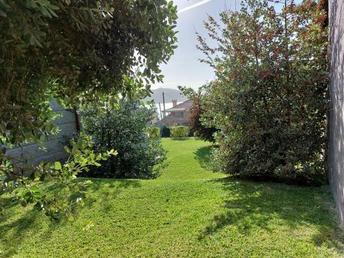 Villa Charneca, Jard�n Y Mar