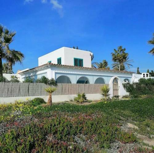 Villa En Primera Linea De Playa