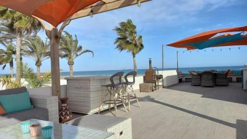 Villa En Primera Linea De Playa