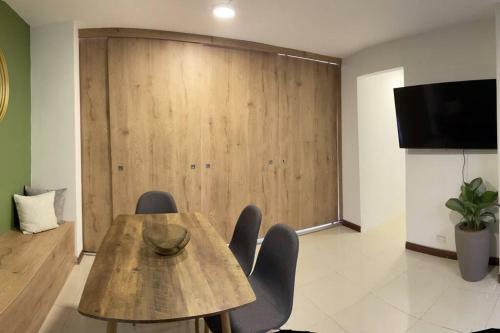 Apartment W/ Jacuzzi Best Location/ Parque Lleras