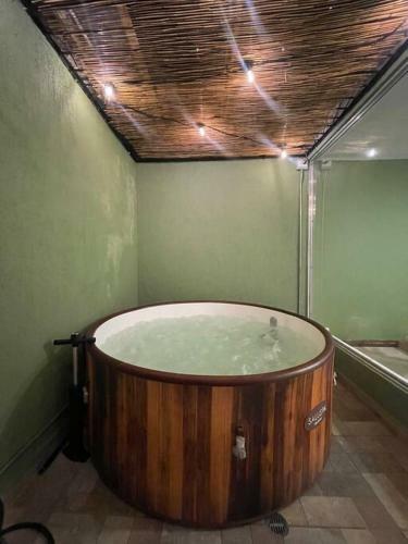 Apartment W/ Jacuzzi Best Location/ Parque Lleras