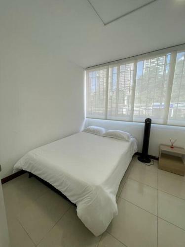 Apartment W/ Jacuzzi Best Location/ Parque Lleras