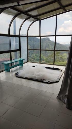 La Villa The View