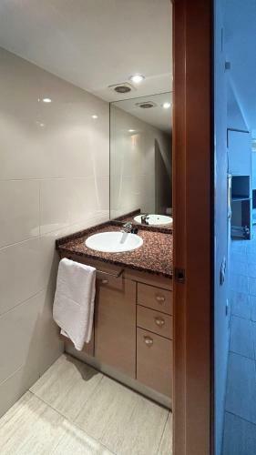 Apartamento C�ntico Y Con Terraza