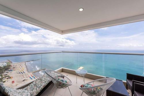 29th Floor Beachfront Apartment In Bocagrande!