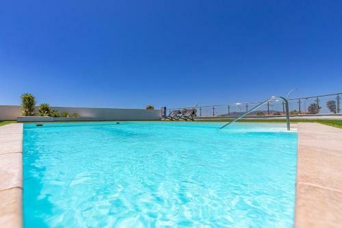Apartamento Centric, Terrace & Pool - Fiberglass Wifi