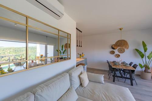 Apartamento Centric, Terrace & Pool - Fiberglass Wifi