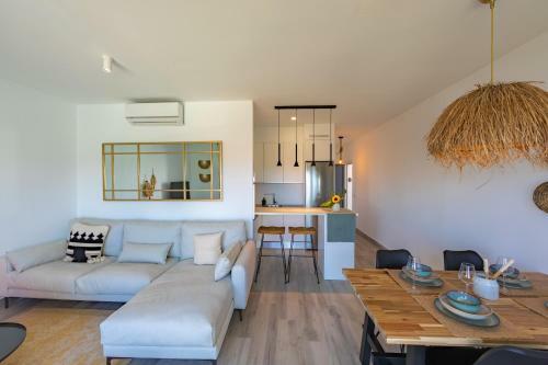 Apartamento Centric, Terrace & Pool - Fiberglass Wifi
