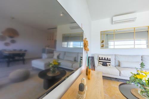 Apartamento Centric, Terrace & Pool - Fiberglass Wifi