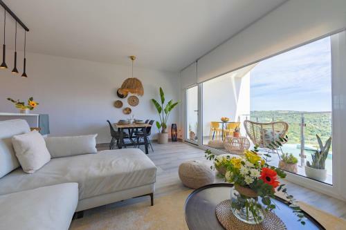 Apartamento Centric, Terrace & Pool - Fiberglass Wifi