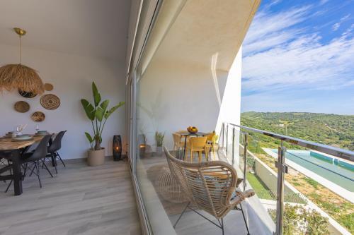 Apartamento Centric, Terrace & Pool - Fiberglass Wifi