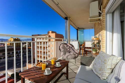 Beachfront Apartment 30min From Valencia