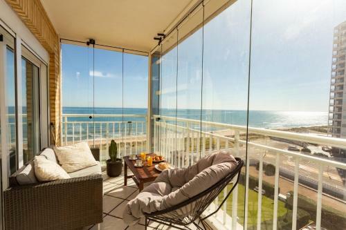 Beachfront Apartment 30min From Valencia