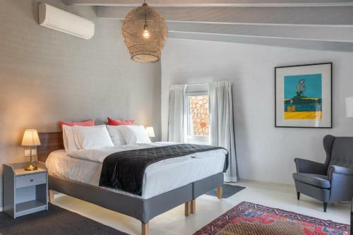 Hotel Can Karlito Rooms