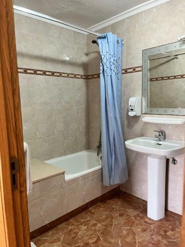 Hostal Hoster�a Somo