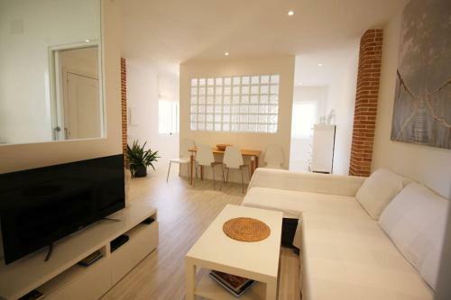 Apartamento Ground Floor With Garden, Swimming Pool And Private Parking