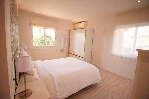 Apartamento Ground Floor With Garden, Swimming Pool And Private Parking