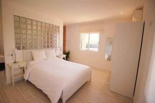 Apartamento Ground Floor With Garden, Swimming Pool And Private Parking