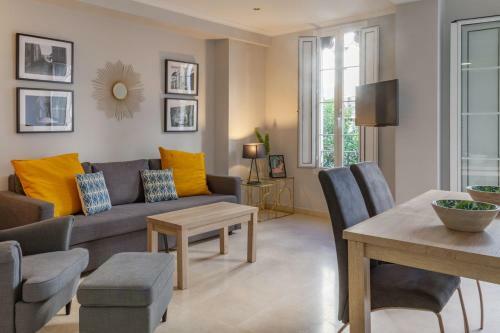 C�ntriko Apartments Conteros