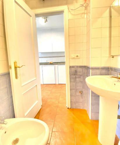 Apartamento Comfortable Studio Old Town, Parking Optional