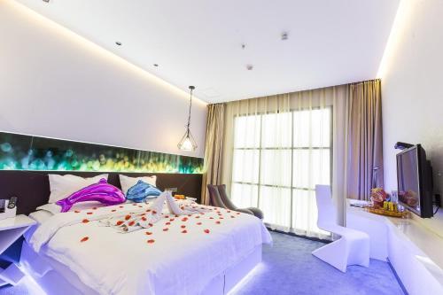 Zhengzhou Zmax Hotel