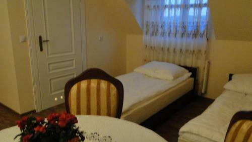 Hostal Pokoje Go?cinne W Ratuszu