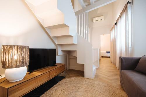 R26 Suites By Magno Apartments