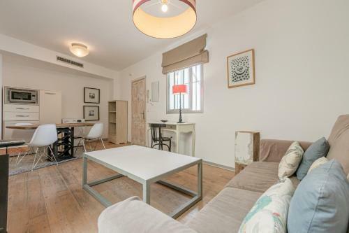 H�rcules Xci Apartments
