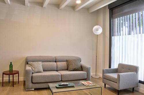 Apartamento De Dos Dormitorios En Triana