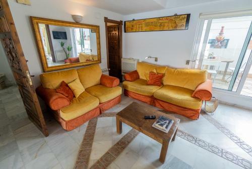Suay Apartments