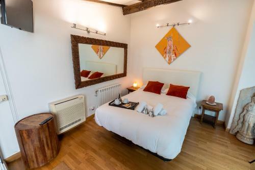 Suay Apartments