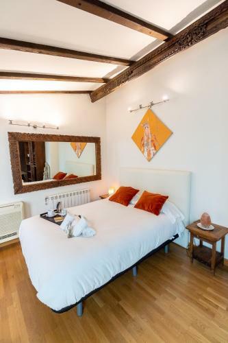 Suay Apartments