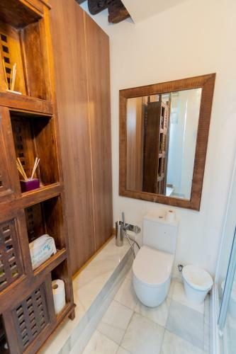 Suay Apartments