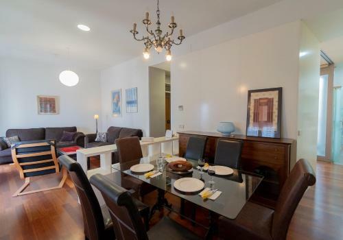 Apartamento Rentalsevilla A Los Pies De La Giralda