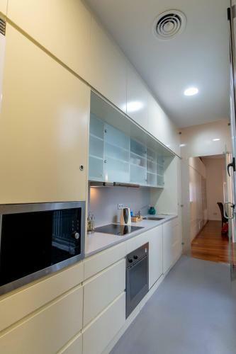 Apartamento Rentalsevilla A Los Pies De La Giralda
