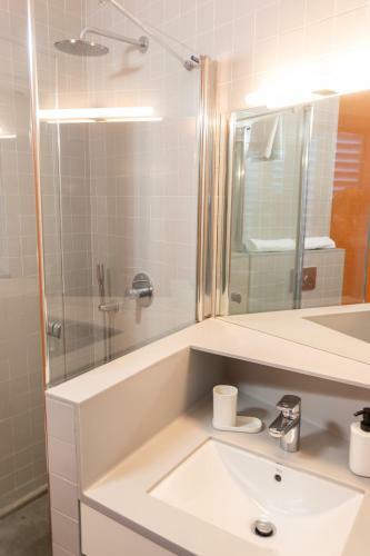 Apartamento Rentalsevilla A Los Pies De La Giralda