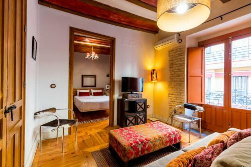 Alameda Suites Apartments