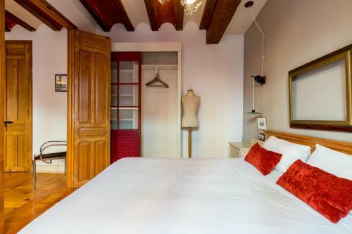 Alameda Suites Apartments