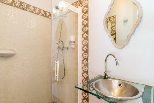 Alameda Suites Apartments