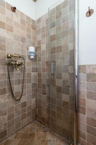 Alameda Suites Apartments