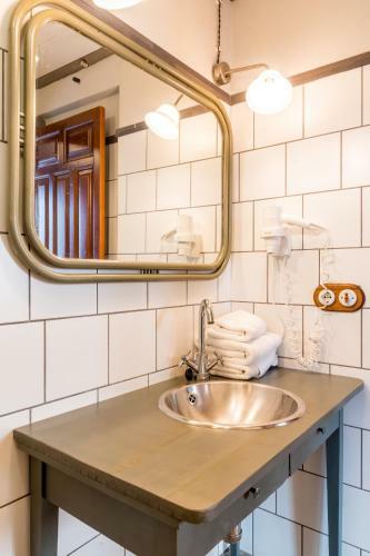 Alameda Suites Apartments