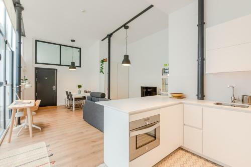 Honeymoon Apartment