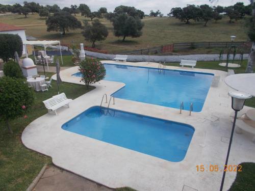 Agradable Villa Con Piscina