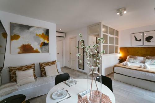 Apartamento Complete Studio With Terrace - 1bth- La Giralda