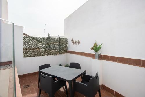 Terrace & Chill Urban Apartment