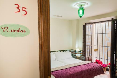 Hostal Casa17 Santacruz Suites