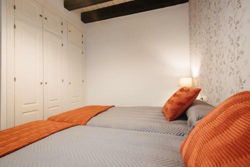 Ad2b Apartment, 300m From Cathedral With 2br