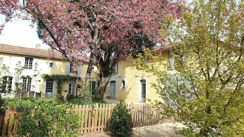 Bed & Breakfast Domaine De Bourgville