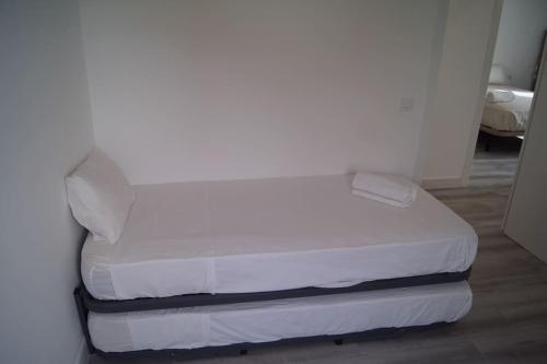 Roch - Stylish Apartment Near Metro