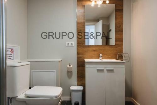 Cder Apartment Center Cathedral And Alc�zar